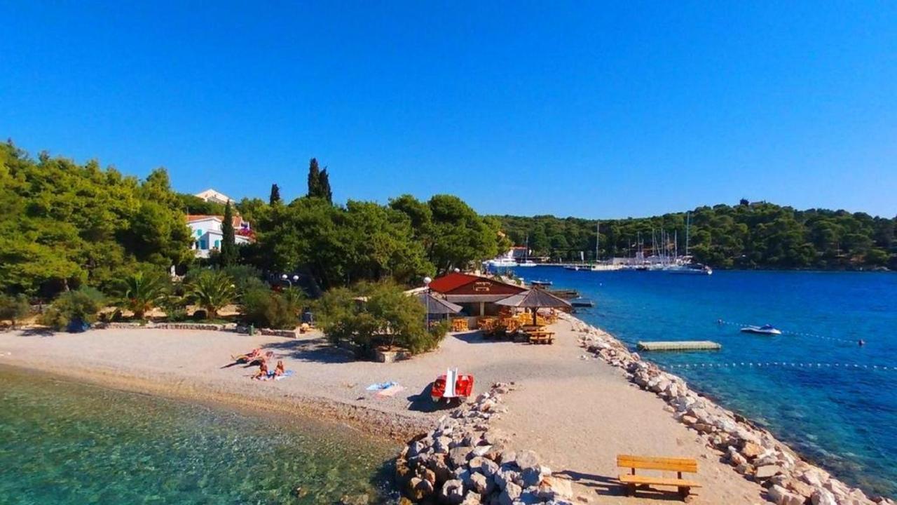 Seafront Rural Big House At Solta Croacia Island Vila Nečujam Exterior foto